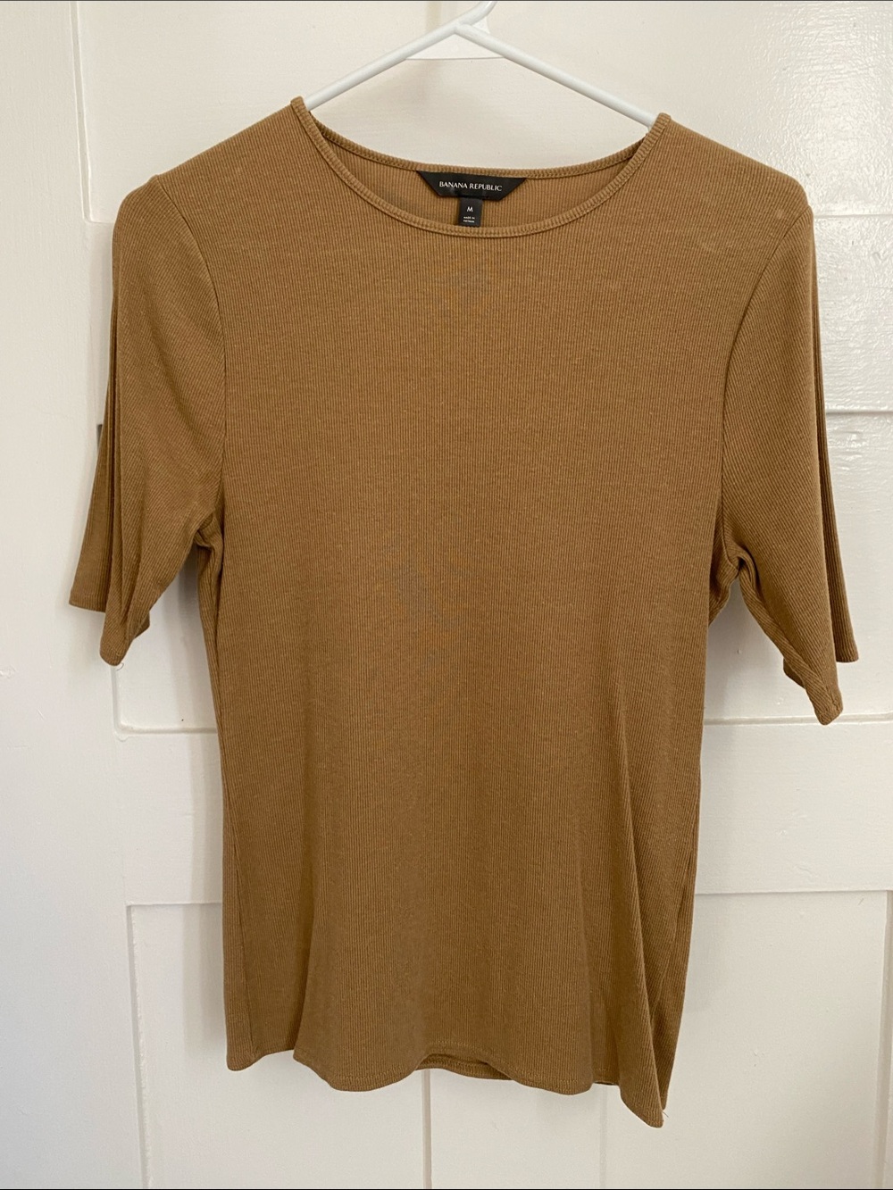 Women’s Banana Republic Women’s Tan Short Sleeve Ribbed Crew Tee